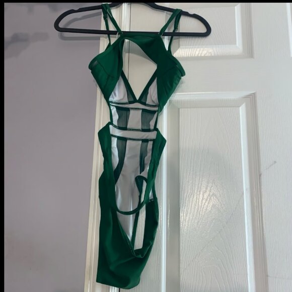 Size women's small one piece mesh green swimsuit, bathing suit, women's swimwear - Picture 4 of 5